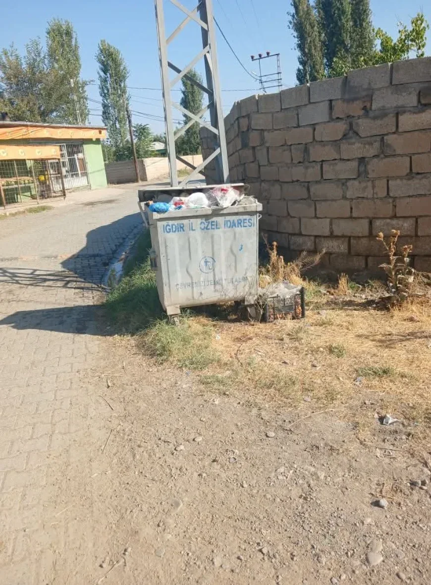 Çakırtaş Köyü’nde Çöp Sorunu: Vatandaşlar Tepkili!