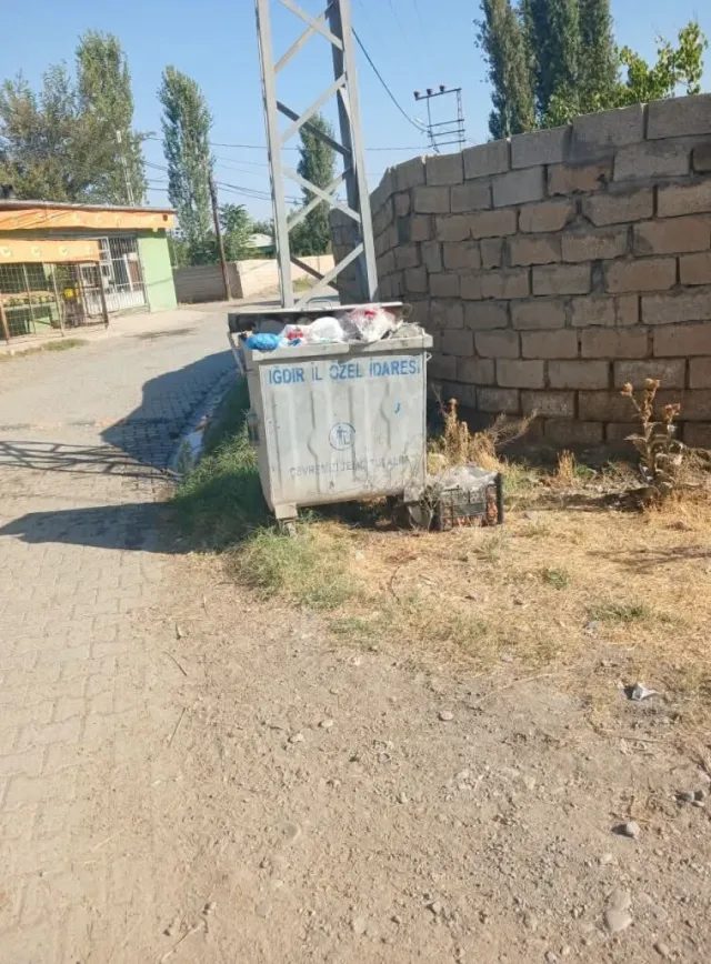 Çakırtaş Köyü’nde Çöp Sorunu: Vatandaşlar Tepkili!