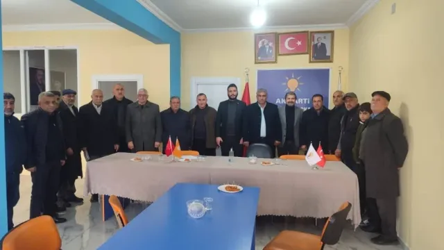 “AK Parti Aralık İlçe Başkanlığı’nda Birlik ve Dayanışma İçinde Haftalık İstişare Toplantısı Yapıldı”