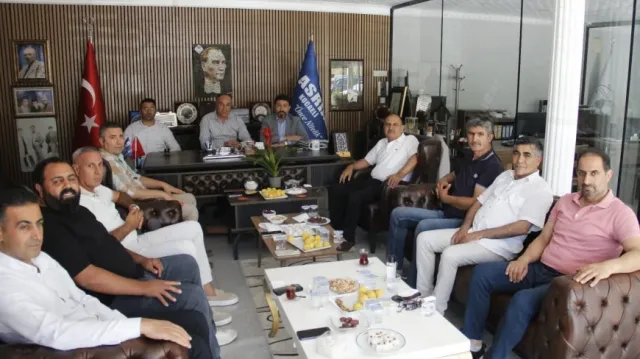 Iğdırlı İş İnsanlarından ASRİAD Kocaeli Başkanı Nihat Yıldırım’a Hayırlı Olsun Ziyareti