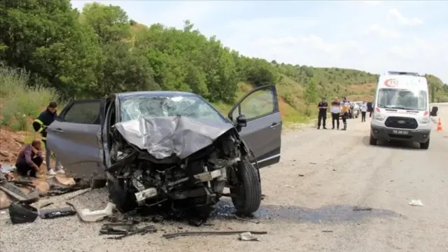 Ramazan Bayramı Tatilinde Trafik Terörü: İlk İki Günde Acı Bilanço 19 Ölü, 2500'e Yakın Yaralı