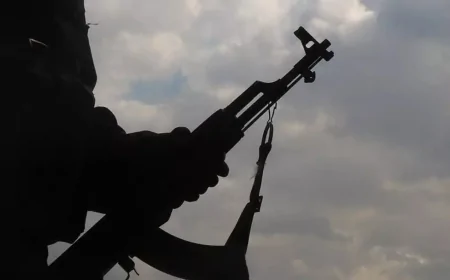 PKK'dan Tarihi Karar: 47 Yıllık Örgüt Kendini Feshettiğini ve Silah Bıraktığını Açıkladı