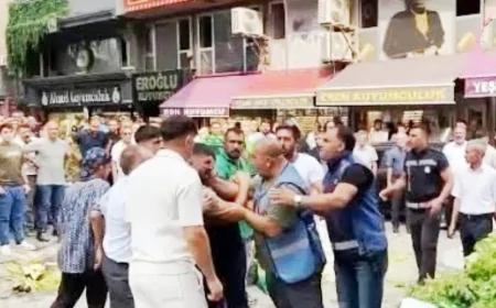 Seyyar Satıcılara Müdahale Tepki Topladı: “Emeğe Tahammülsüzlük Neden?”