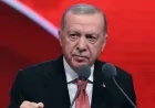 Cumhurbaşkanı Erdoğan, üniversite öğrenim süresinin üç yıla düşeceğini açıkladı.